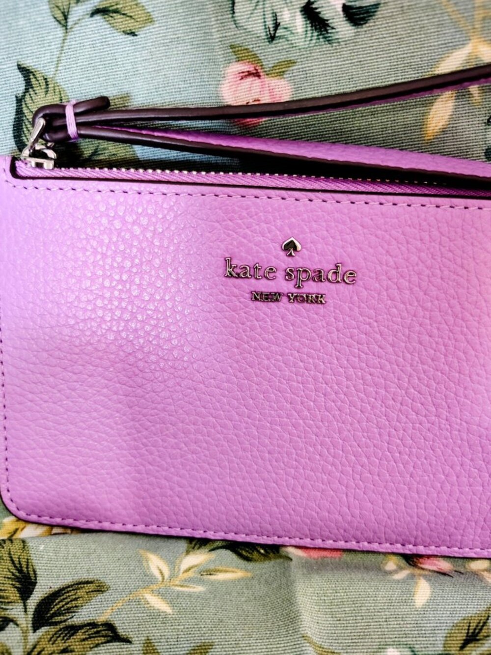 Kate Spade Lavender Wristlet Wallet NWT $129 - Picture 2 of 14